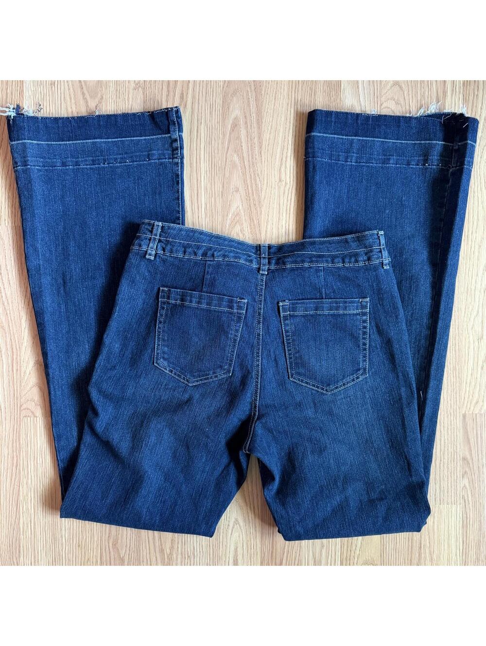 Wide Flare Leg Dark Wash Jeans Style & Co Size 10